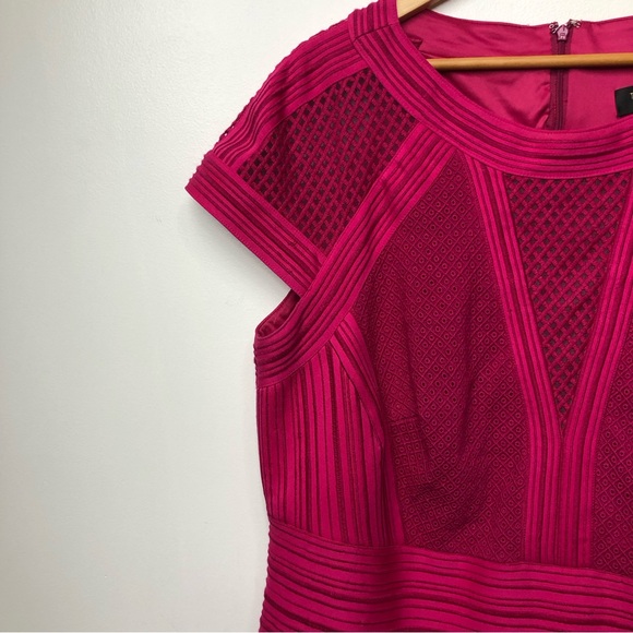 Tadashi Shoji Magenta Embrpidered Fit and Flare Dress Size 20Q - Picture 6 of 11